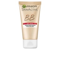 Hydratačný farbiaci krém Garnier Skin Naturals Bb Cream proti starnutiu