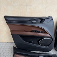 upholstery upholstery KOMPLET side ALFA ROMEO STELVIO 2017 ROK