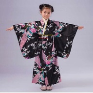 Japonské kimono tradičné pre dievčatá