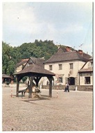 KAZIMIERZ DOLNY :: Rynek, w głębi Góra Trzech Krzyży