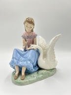 nmmt3 NAO figurka porcelanowa - Dziewczynka z łabędziem
