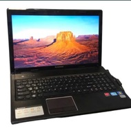 Notebook Lenovo G570 15,6 " Intel Core i3 4 GB / 500 GB hnedý