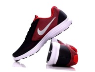 Buty Nike Revolution 3 (GS) 819413600 r. 38