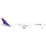 MODEL BOEING B777-300ER LATAM AIRLINES PT-MUF 1:500