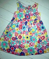 GAP kolorowa letnia sukienka w kwiatyr 3 lata dK04
