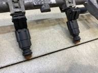 Rampe injection FOCUS MK1 1.8 16V 98F9H487GA