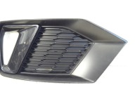 grid of a bumper front front left AUDI A7 4K C8 S-LINE 4K8807151A