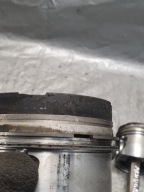 Biella e pistone 1SZT. OPEL VIVARO A 11r. 2.5D