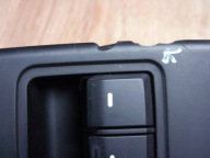 Hyundai i20 II switch regulation of the window left front 93570-C8040