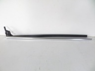 moulding dust left front MERCEDES W207 09