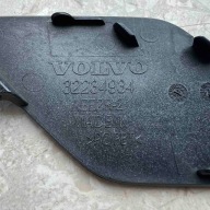 VOLVO XC60 II LIFT 2020-> towing hook cap front 32234934