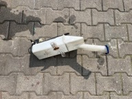 Hyundai IX 20 washer fluid tank
