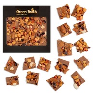 Tejcsokoládé mandulával és szilvával Green Touch