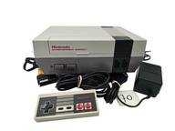 KONSOLA NINTENDO NES + 1 PAD