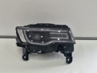 light right Jeep Grand Cherokee WK2 SRT black Bi-Xenon positioning
