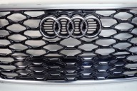AUDI Q3 II S-LINE 18- grille 83F853651B