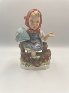 Piękna porcelanowa figurka dziewczyny