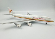 Model samolot Boeing 747-300 SURINAM Airways 1:400