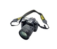 Lustrzanka Nikon D90 + Obiektyw Sigma 17-70 mm f/2.8-4.5 DC