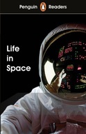 Penguin Readers Level 2: Life in Space (ELT