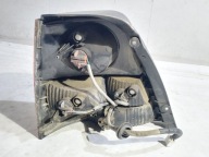 Kia Sorento and light right rear part rear