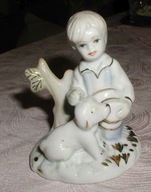 porcelanowa figórka chłopiec z psem