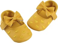 Dievčenská detská obuv 6-12 mesiacov veľkosť 18 žltá so srdiečkami