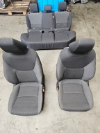 TOYOTA YARIS IV Sitze mitte