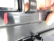 grid of a bumper front front central RANGE ROVER SPORT L461 N9X2-8A133-A