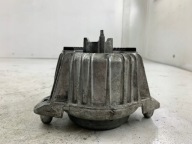 MERCEDES W212 3.0 CDI engine mount A2042405817