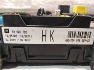 fuse box OPEL ASTRA H OE 13206762HK