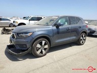 Volvo XC 40 AWD Momentum Auto Punkt