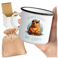 KUBEK_EMALINOWANY Z NADRUKIEM DON'T WORRY BE CAPY CAPYBARA KAPIBARA NADRUK