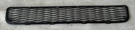 grid central of a bumper front TOYOTA YARIS II