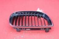 maska bubreg desna crna 70771309 BMW E87 04-07