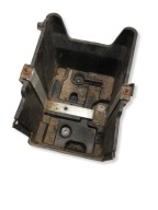 držák obal akumulátoru FORD FIESTA MK7 8V21-10723-AC
