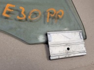 window Z door PRAWYCH PRZEDNICH BMW 3 E30 4D originál