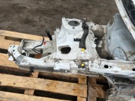 AUDI A4 B9 čtvrtka levý předek čtvrtka práh LY9C