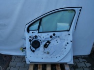 PEUGEOT 2008 dveře pravý předek