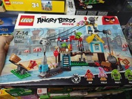 LEGO 75824 Angry Birds - Demolka w Pig City