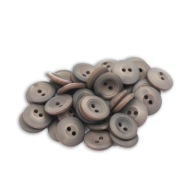 Gomb 15mm kétlyukú 10db barna