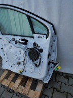 PEUGEOT 2008 dveře levý předek