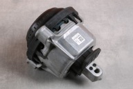 BMW 5' G60 G61 530e B48X HYBRYDA engine mount right 8831878