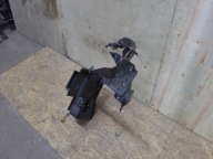 quarter front right side Toyota Prius plus ZVW40 2012