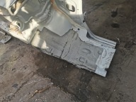 quarter right front HYUNDAI H-1 II LIFT YAC 15-23