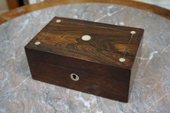 Drewniana szkatułka pudełko masa perłowa kasetka zabytkowa biżuterię nr2