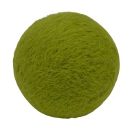 PLSTĚNÁ KULIČKA MERINO S CATNIPEM 6,5cm (zelená jarní)
