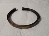AUDI A4 B9 OPASKA OBEJMA turbo 8W0253725A
