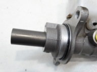 brake booster + tank KIA SPORTAGE V HYUNDAI I30 III