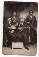 FOTO-POCZT- Muzycy Instrumenty - Warszawa ? ok1930